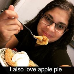 Li Yun eating apple pie. Text says 